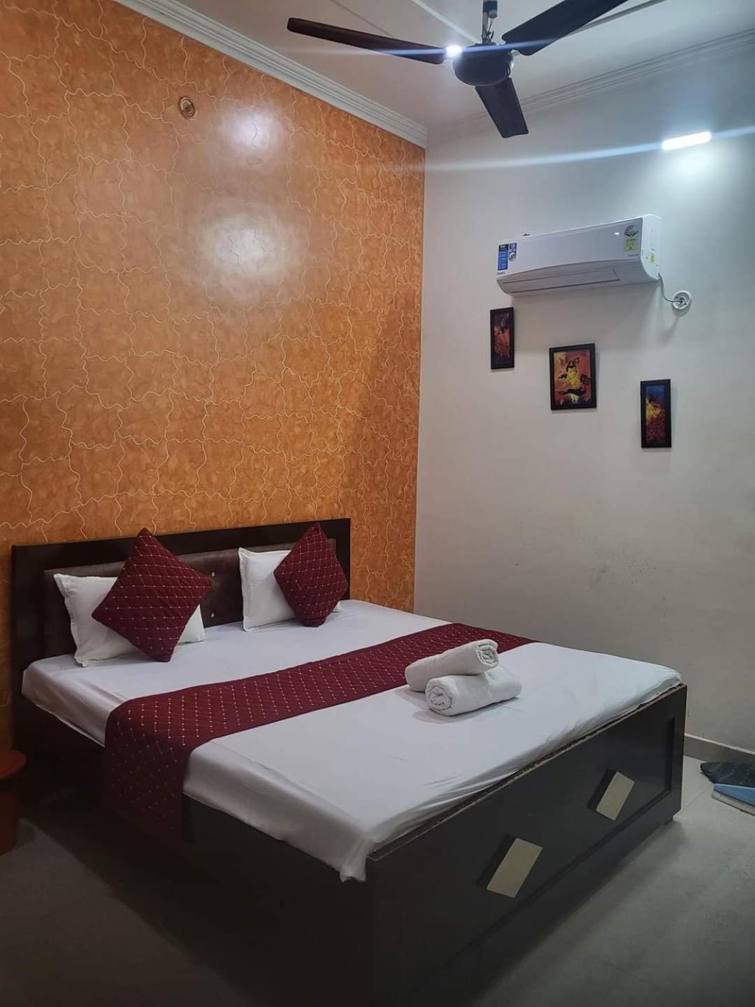 Ramam Hotel By Naavagat 700Mtr From Shri Ram Janambhumi Ayodhya Buitenkant foto
